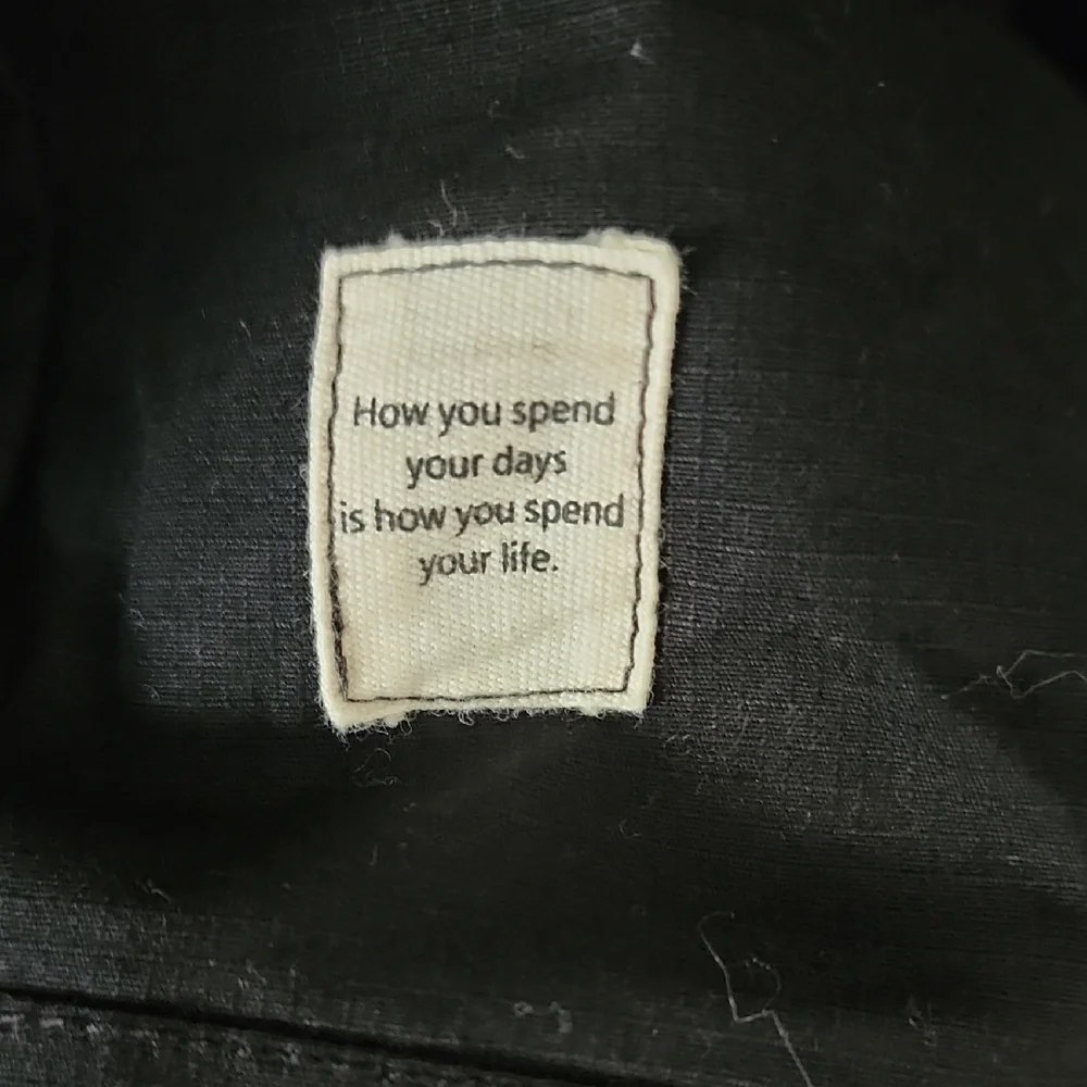 Vuori Men’s Organic Cotton Ripstop Stretch Jacket Black - Picture 9 of 12